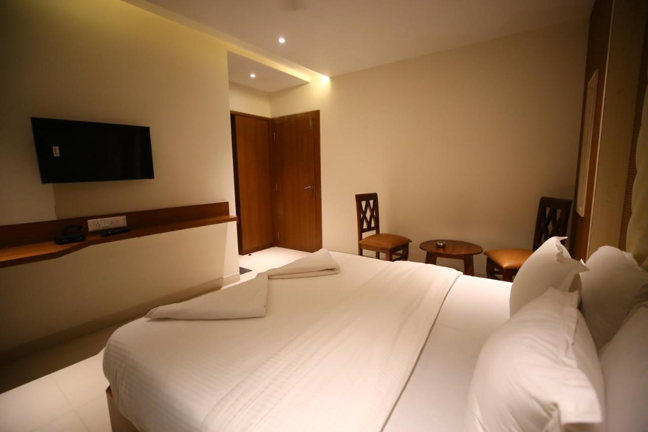 Hotel Dream Residency Nova Bombaim Exterior foto